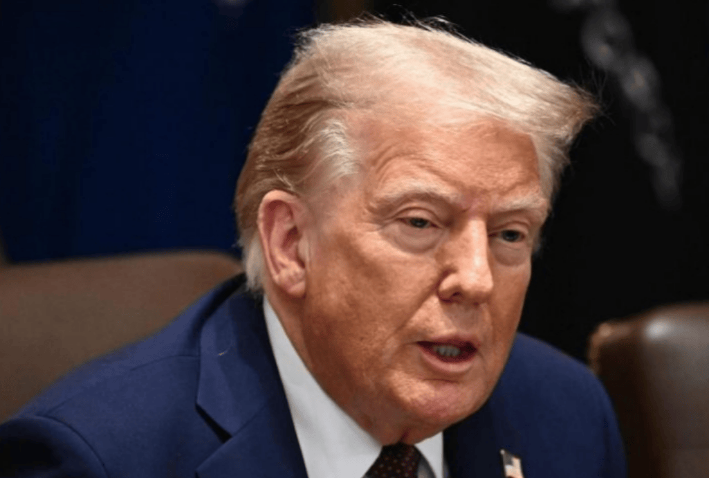 中美谈判交锋6小时后<strong></p>
<p>肖毅虚拟币交易</strong>,有消息被迅速爆料:特朗普决定延迟一道禁令