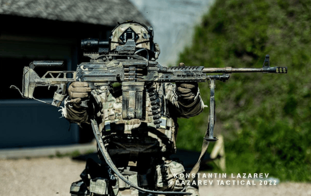 “管道 - 3” 行动:俄军敢死队爬4天管道<strong></p>
<p>肖毅虚拟币交易</strong>,攻入库皮扬斯克,打懵守城乌军