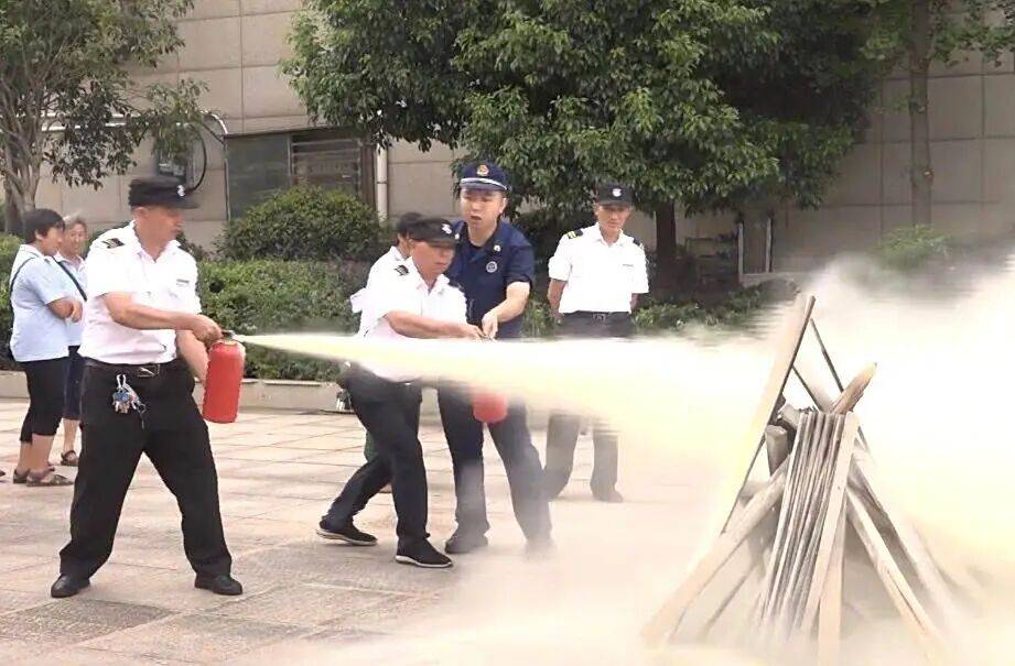 8分钟大逆转！网友：太帅了<strong></p>
<p>肖毅虚拟币交易</strong>，申请和这26位“大侠”做邻居！