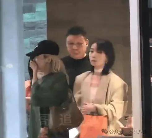 姐终于离了<strong></p>
<p>传奇</strong>，这次总算是摆脱不靠谱的老公和强势的婆婆了！