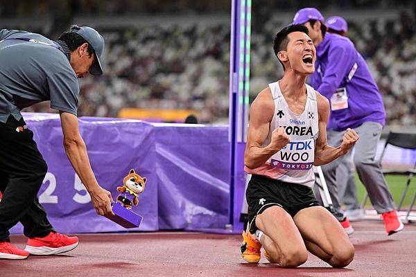 田径世锦赛|男子跳高屈居亚军<strong></p>
<p>十大fil币虚拟币排行</strong>,禹相赫就是韩国田径的门面