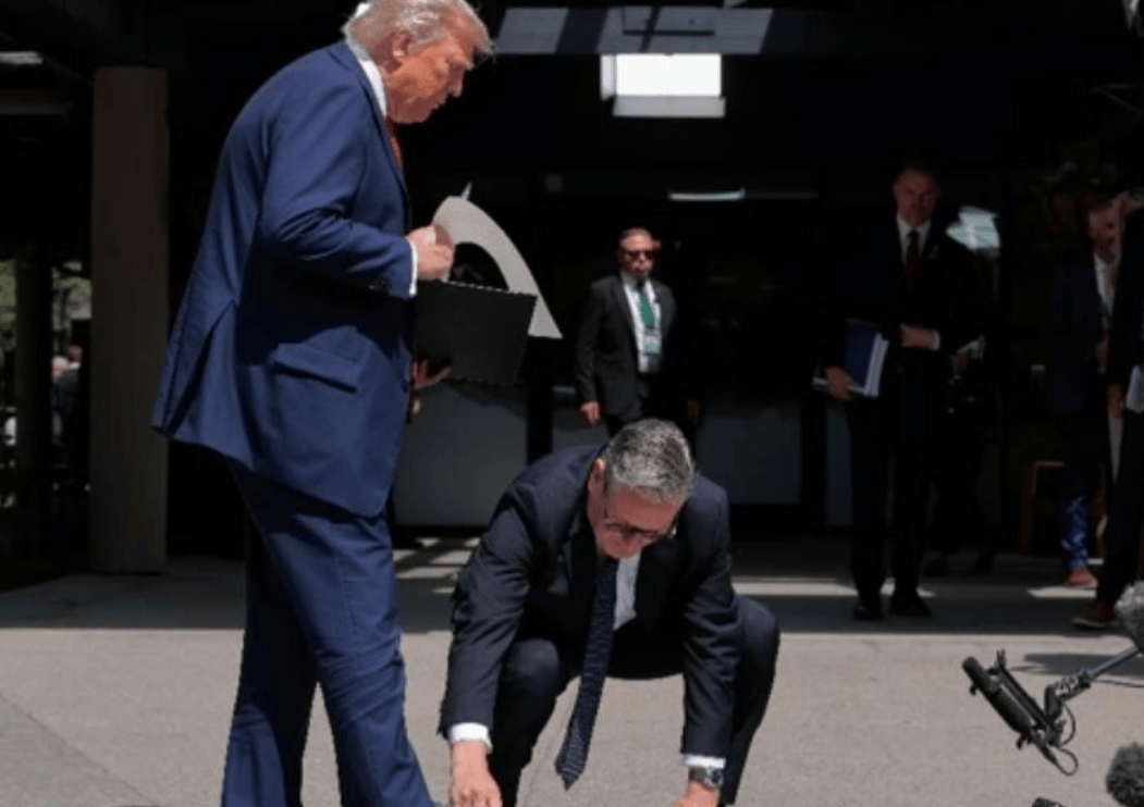 特朗普万万不会想到<strong></p>
<p>虚拟币产生方法</strong>,他冒着生命危险访英,斯塔默却还给了他一巴掌