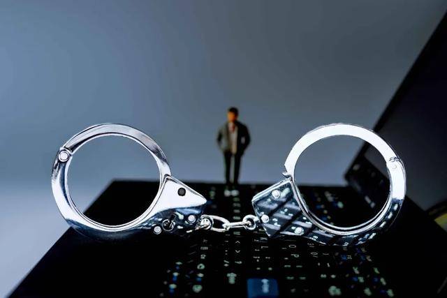 员工一年受贿9000多万<strong></p>
<p>虚拟币产生方法</strong>，互联网大厂如何反腐？