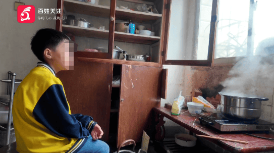 心酸!12岁男孩“独居”贵阳一安置房内<strong></p>
<p>虚拟币产生方法</strong>,父亲回应:迫于无奈,因为……