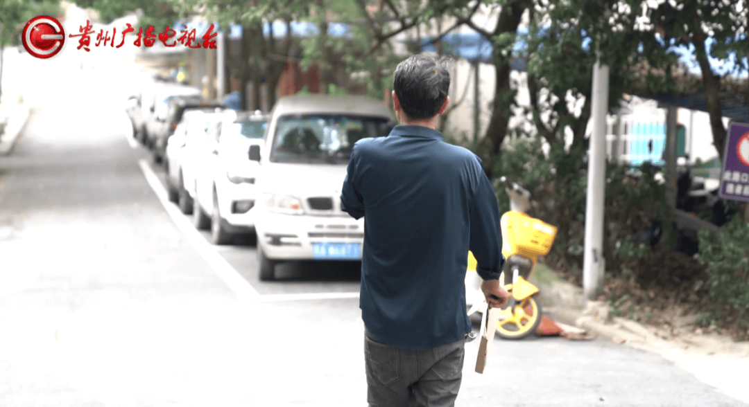 心酸!12岁男孩“独居”贵阳一安置房内<strong></p>
<p>虚拟币产生方法</strong>,父亲回应:迫于无奈,因为……