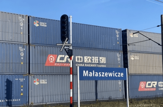 波兰态度又变<strong></p>
<p>世界最大虚拟币机</strong>,中欧班列未恢复,中国货轮将试航北极航道,美国又失去一张重要底牌