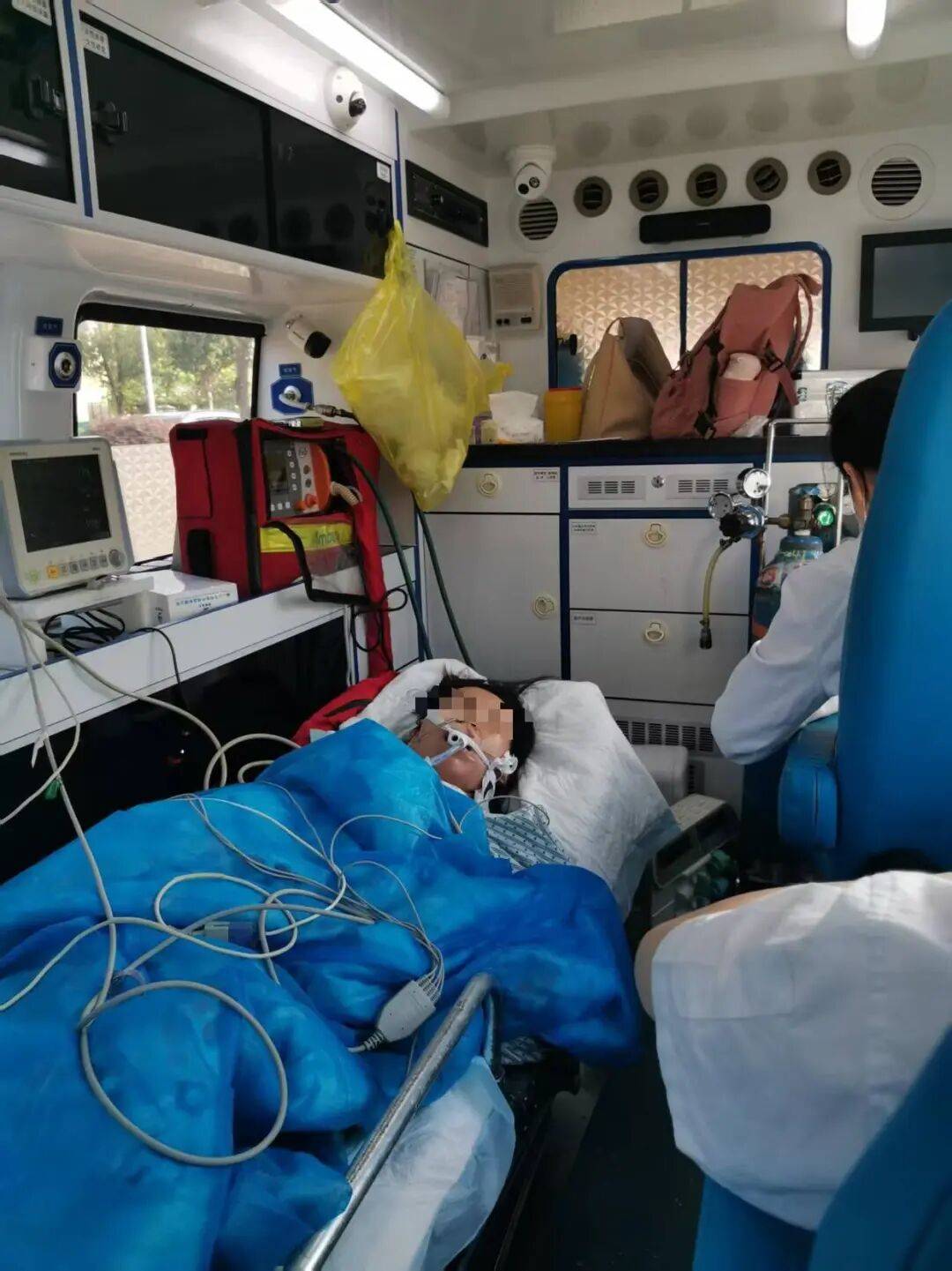 女护士结婚半年发烧头痛<strong></p>
<p>虚拟币发电是咋回事</strong>,诊治12天才确诊“脑脊髓炎”致丧失劳动能力,鉴定:两家三甲医院因未及早诊断病情,应承担责任