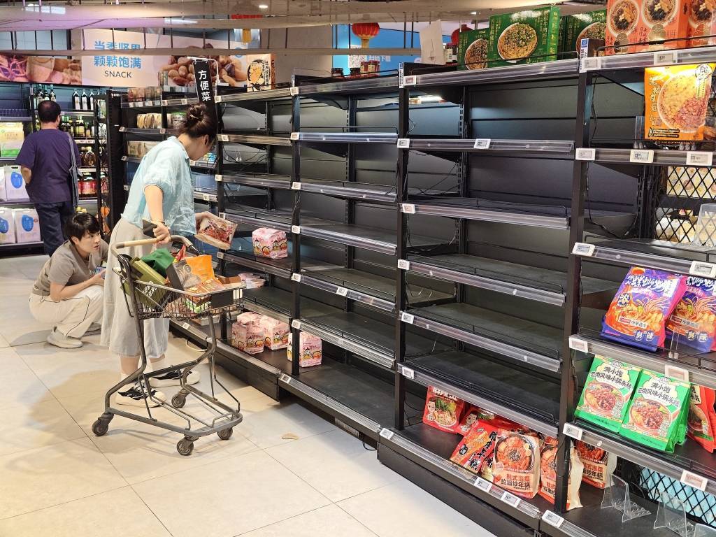 广州、深圳回应台风前蔬菜被“抢空”:储备充足<strong></p>
<p>虚拟币发电是咋回事</strong>,“别担心!菜管够!”