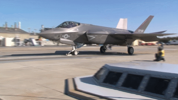 美国成了笑话:歼-35成人类首款电磁弹射五代机<strong></p>
<p>虚拟币otc走现金交易</strong>,美军在干啥?