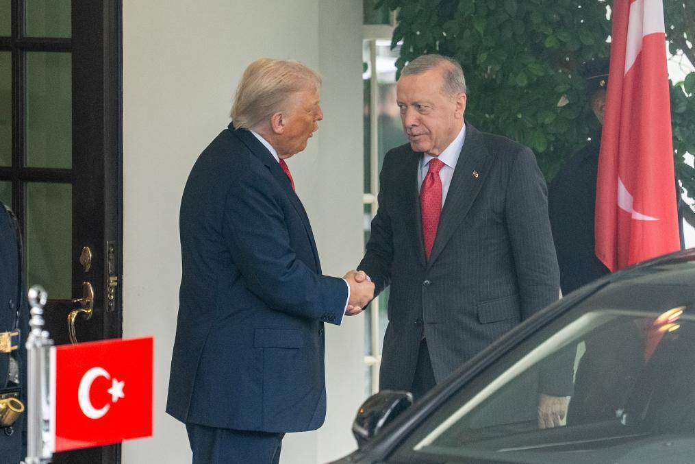 又变了<strong></p>
<p>虚拟币挖矿整治措施</strong>?特朗普称对乌用美制远程武器袭俄持开放态度