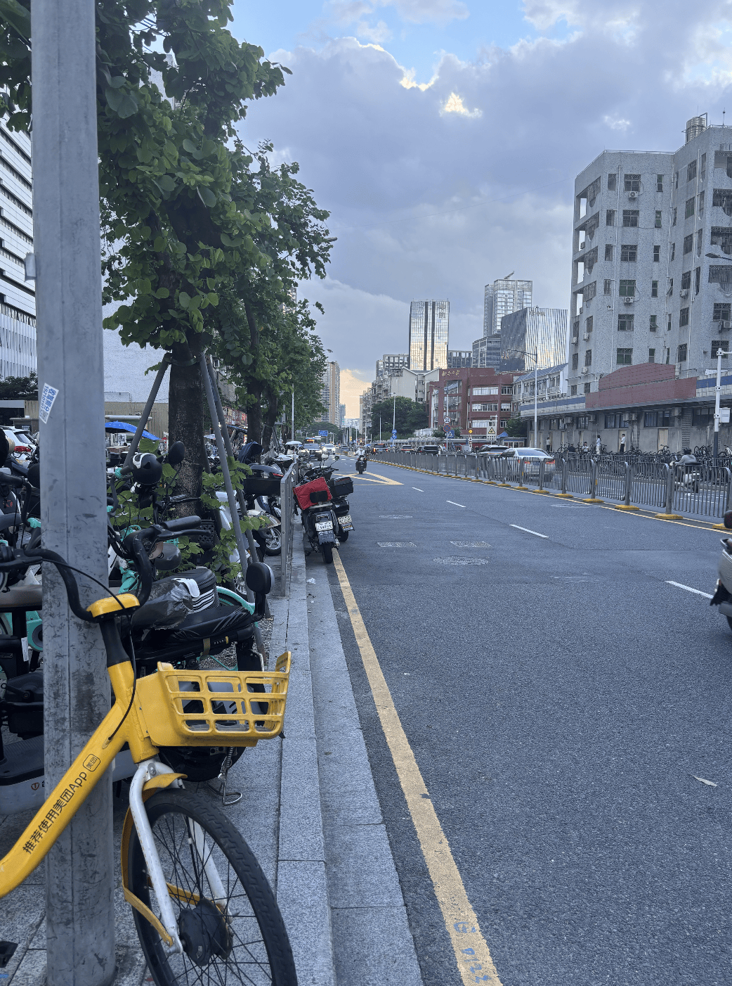 深圳一医院门口被指“举步维艰”<strong></p>
<p>虚拟币挖矿整治措施</strong>！整治后记者实探:仍很堵