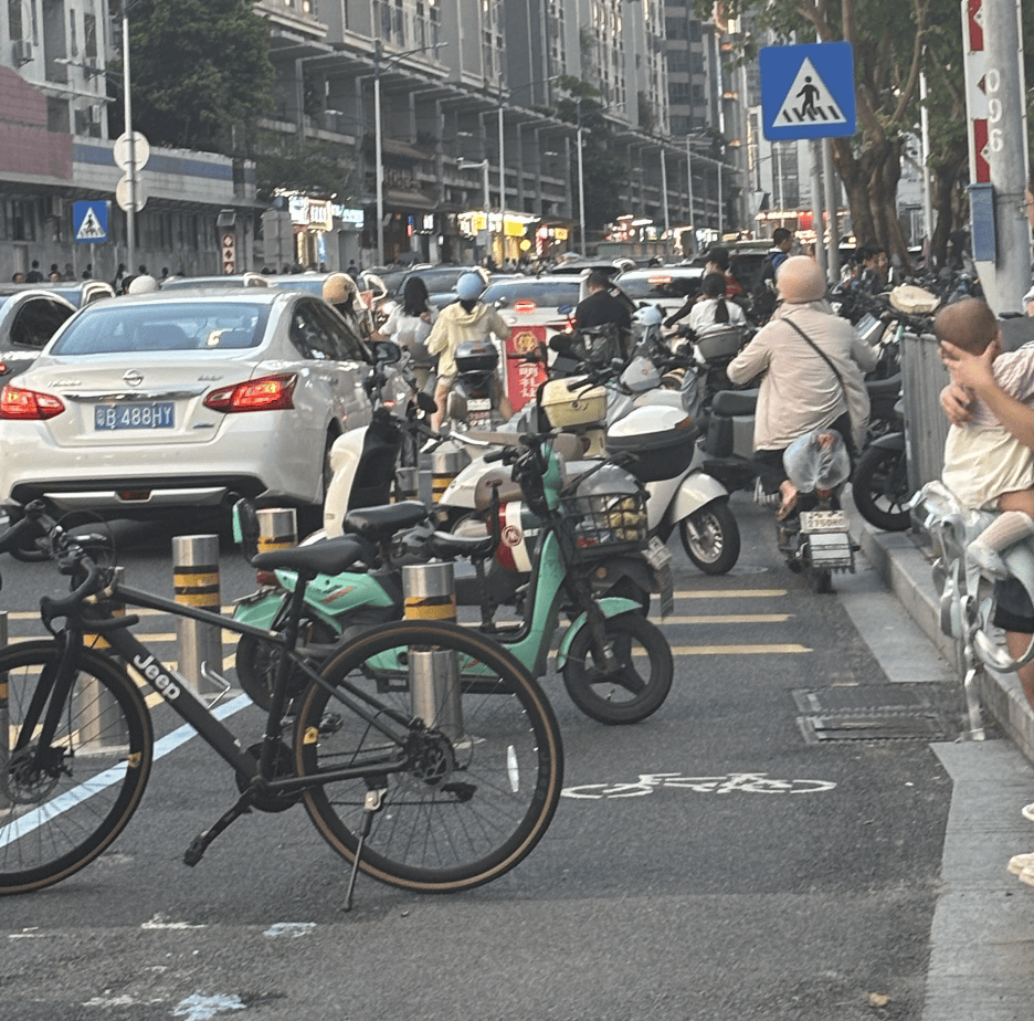 深圳一医院门口被指“举步维艰”<strong></p>
<p>虚拟币挖矿整治措施</strong>！整治后记者实探:仍很堵