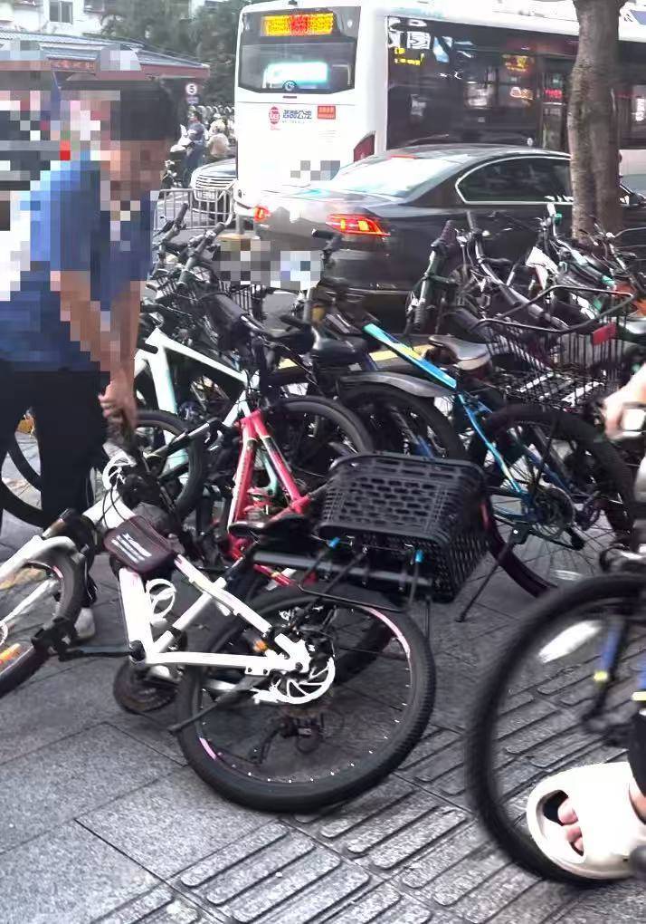 深圳一医院门口被指“举步维艰”<strong></p>
<p>虚拟币挖矿整治措施</strong>！整治后记者实探:仍很堵