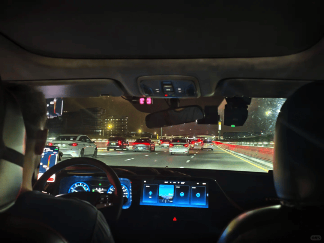 “不亚于春节回家”！凌晨5点<strong></p>
<p>高材生虚拟币案例</strong>，深圳有人已经堵在路上……