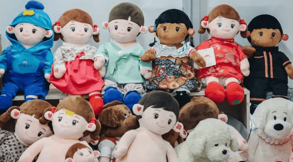 给奶奶们发的AI孙子<strong></p>
<p>高材生虚拟币案例</strong>,有点让人失望?千亿AI玩具市场虚火正旺?