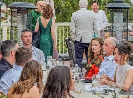 无意还是戏精？她办婚礼<strong></p>
<p>u虚拟币</strong>，分手多年的他隔空说“我愿意”？