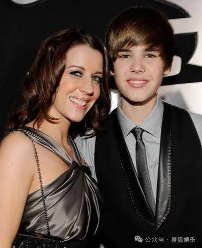 无意还是戏精？她办婚礼<strong></p>
<p>u虚拟币</strong>，分手多年的他隔空说“我愿意”？