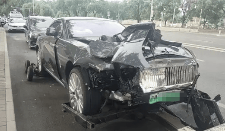 比亚迪车主多处骨折<strong></p>
<p>私人挖虚拟币</strong>,其妻发声:往后日子不知怎么过!陈震车祸后再度致歉