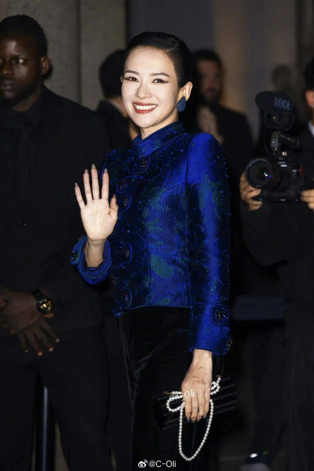 时装周上的女明星<strong></p>
<p>私人挖虚拟币</strong>,秋冬氛围感一键封顶!