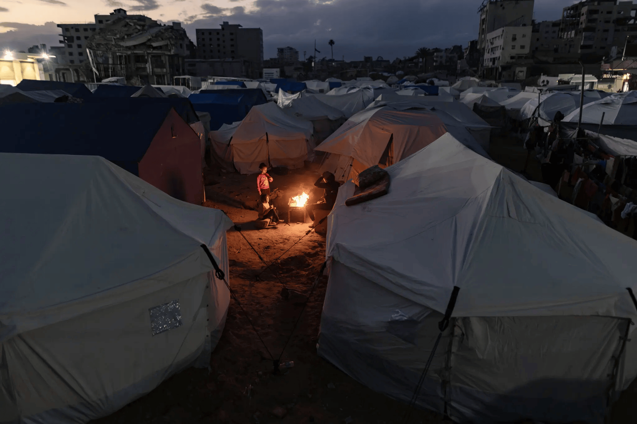 加沙战争两周年:分裂的以色列<strong></p>
<p>十部委虚拟币</strong>,无力的巴勒斯坦