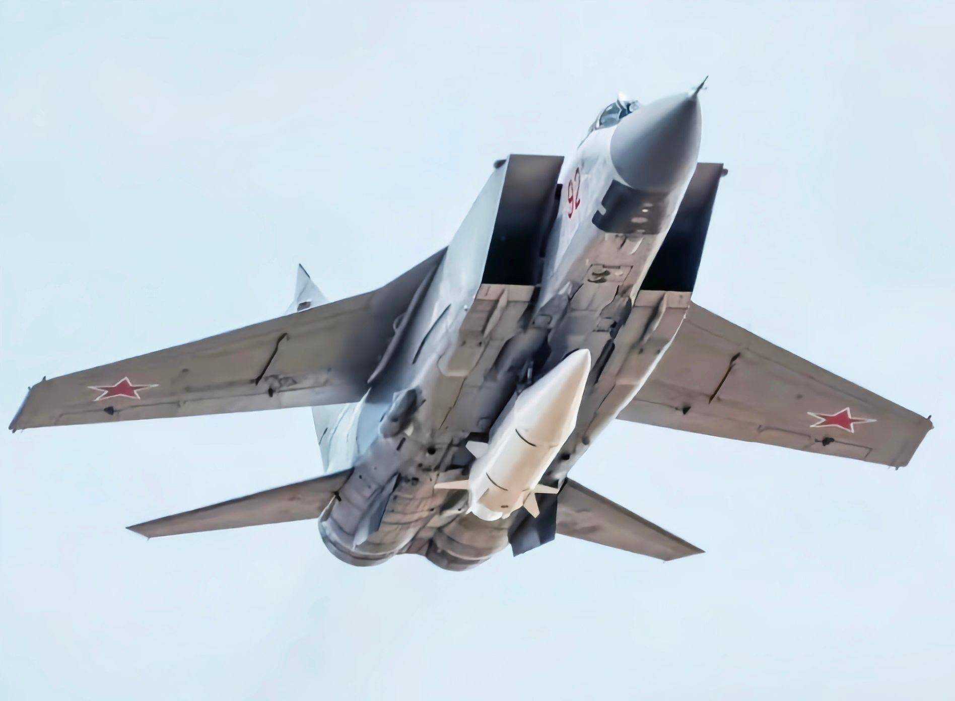 “爱国者”变成废铁<strong></p>
<p>公司从事虚拟币开发</strong>，乌军开始被俄弹道导弹暴打，突防概率100%