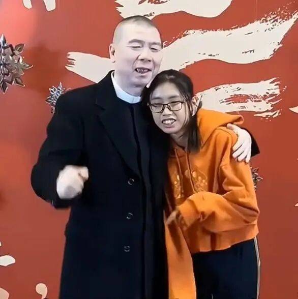 考古|冯小刚带女儿去陈思诚工作室!开个人账号还读影视专业<strong></p>
<p>虚拟币挖矿</strong>,她也要“女承父业”吗?