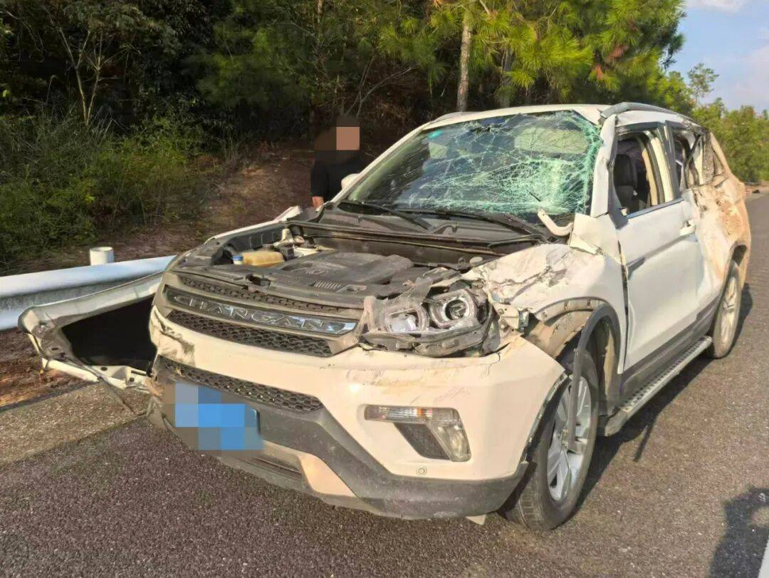 “我撒谎天打雷劈!”男子高速突然强行变道致翻车<strong></p>
<p>虚拟币挖矿</strong>,反诬赖对方