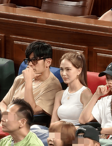 考古|昆凌现身暴瘦变化大！7年剖腹产下3娃<strong></p>
<p>整治工作自查报告</strong>，从“打工妹”到“天王嫂”，她的辛苦谁懂