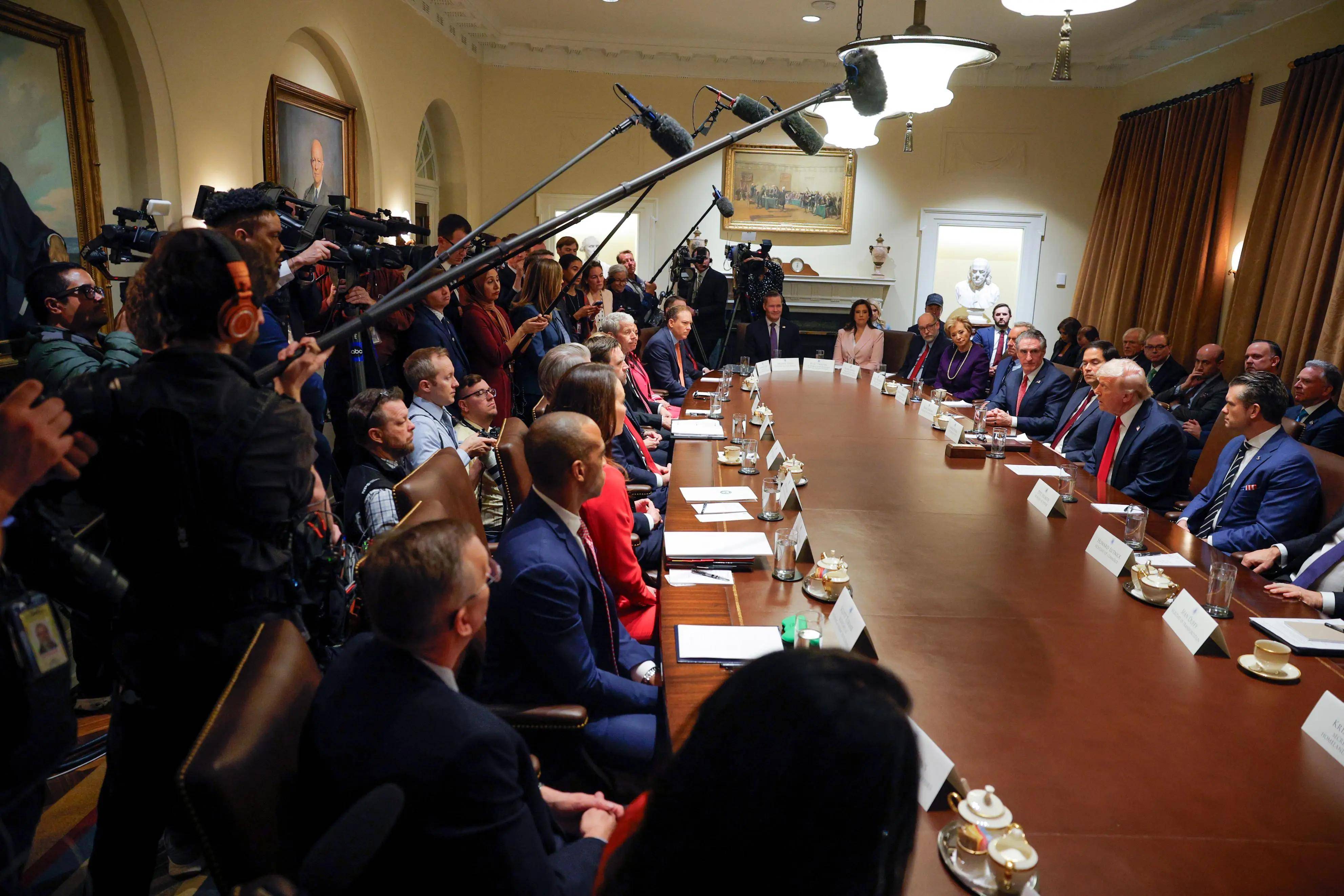 零时零分<strong></p>
<p>虚拟币黄白线代表什么</strong>，中方反制准时开始，美财长通知中国，100%关税可以撤回