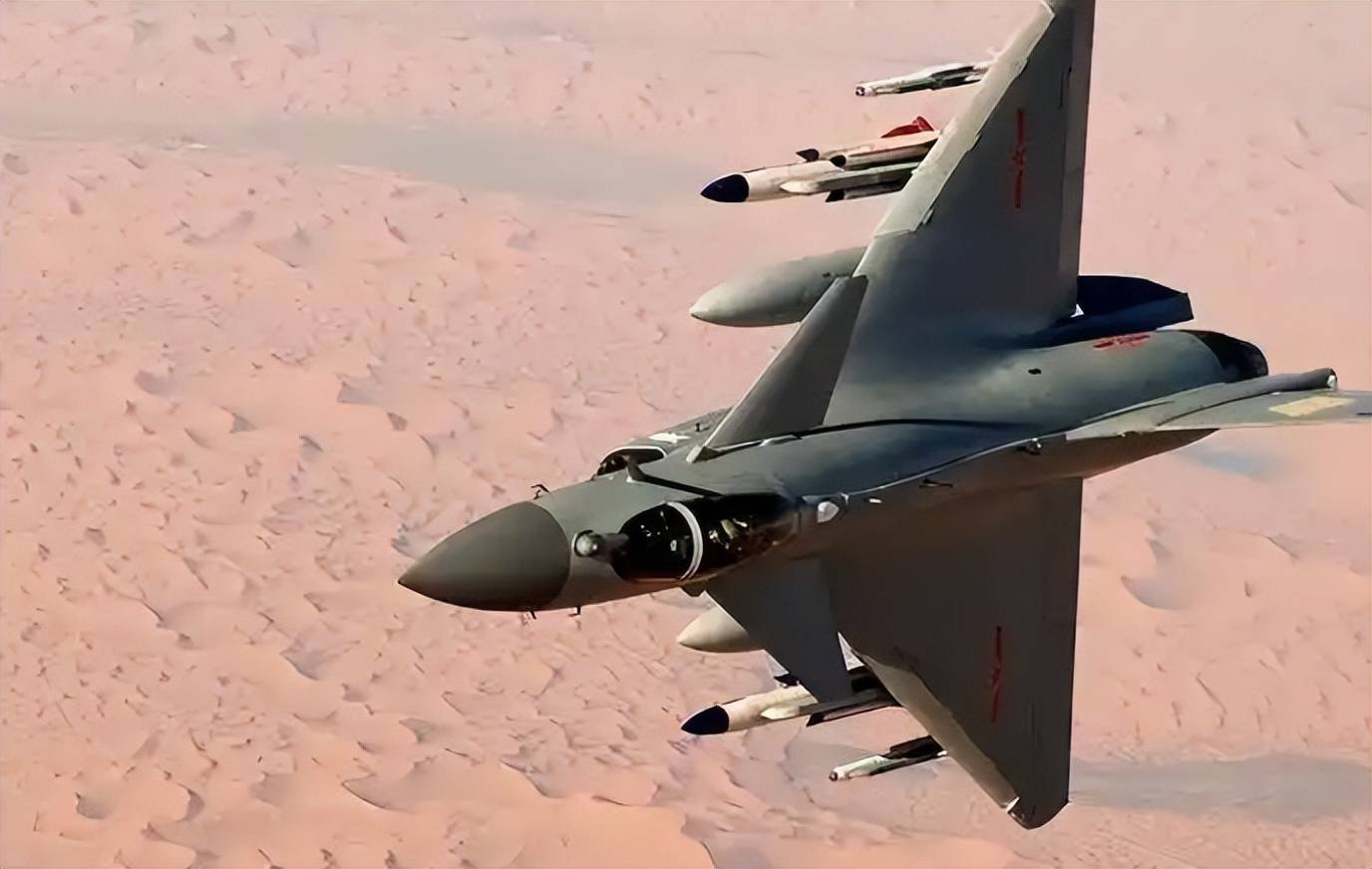 中国歼-10C机群飞越红海<strong></p>
<p>快手直播送礼物</strong>，西方雷达竟毫无反应！印尼马上宣布采购42架