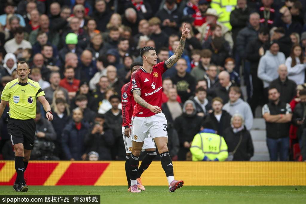 观战台：利物浦大战曼联+拜仁火拼多特 阿森纳冲五连胜