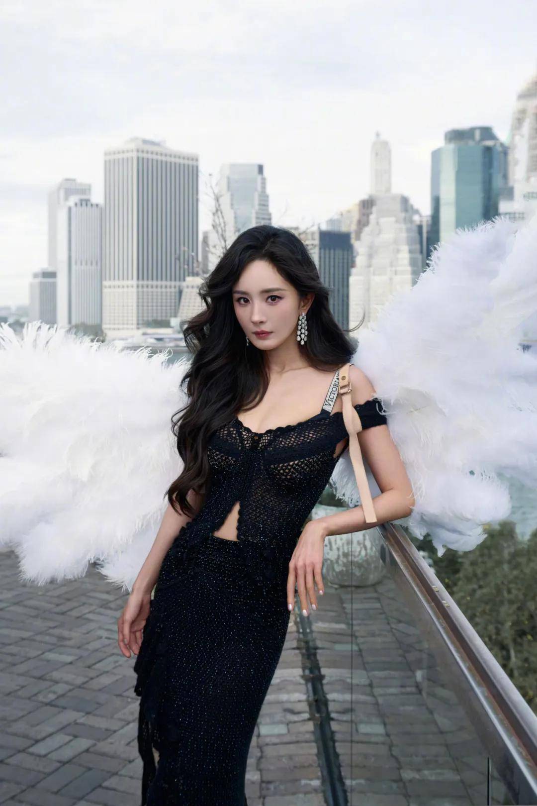 超模均龄30+、不要性感要多元<strong></p>
<p>快手直播送礼物</strong>，维秘秀还有新鲜感吗？