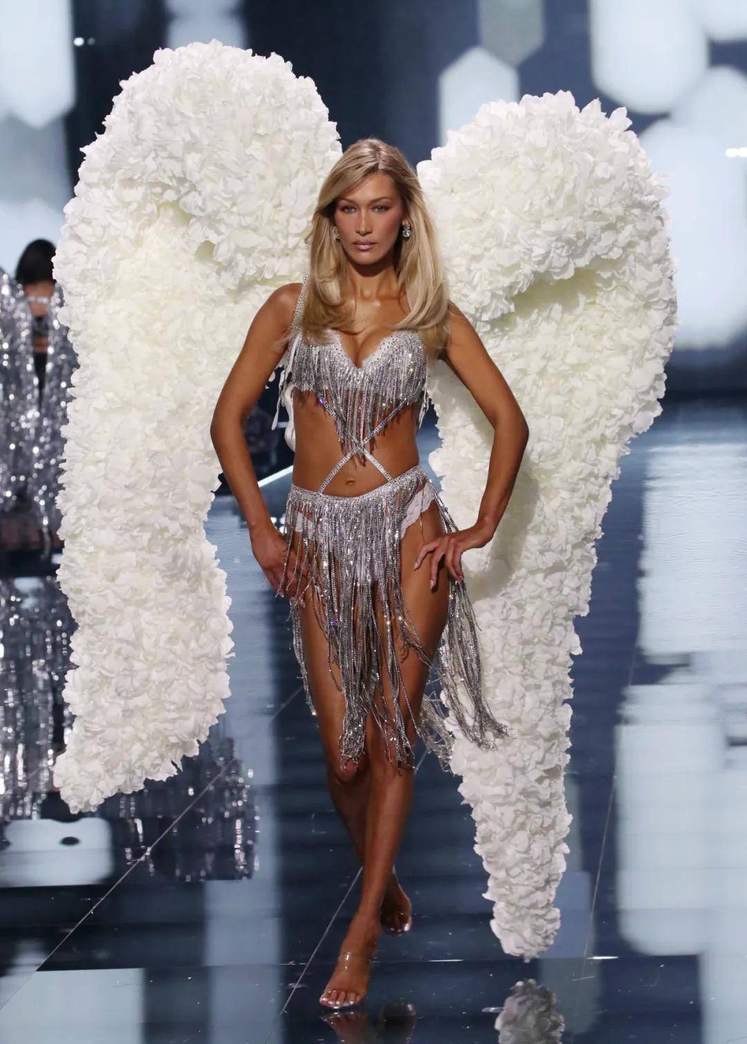 超模均龄30+、不要性感要多元<strong></p>
<p>快手直播送礼物</strong>，维秘秀还有新鲜感吗？