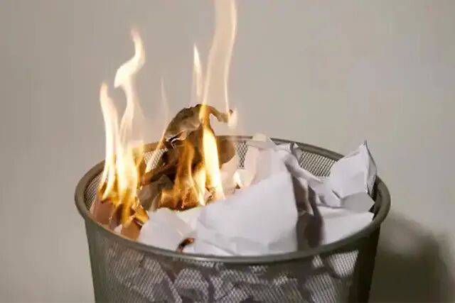 【安全防火】秋季家庭防火<strong></p>
<p>虚拟币断网</strong>，莫让悲剧在疏忽中上演！