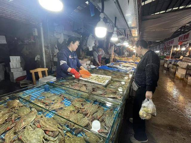 梭子蟹价格几近腰斩<strong></p>
<p>国家虚拟人民币</strong>!烟台海鲜市场迎来“实惠期”