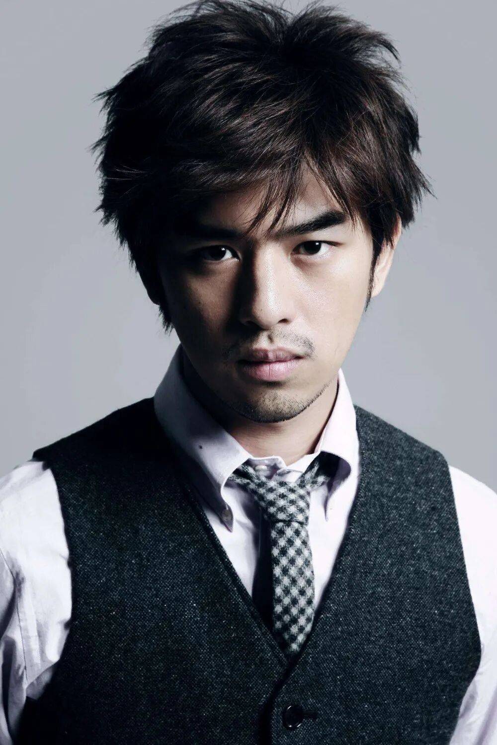 演员贾静雯回应修杰楷被拘提：震惊不已<strong></p>
<p>币安怎么样虚拟币充话费</strong>，孩子目睹父亲被上铐受惊吓