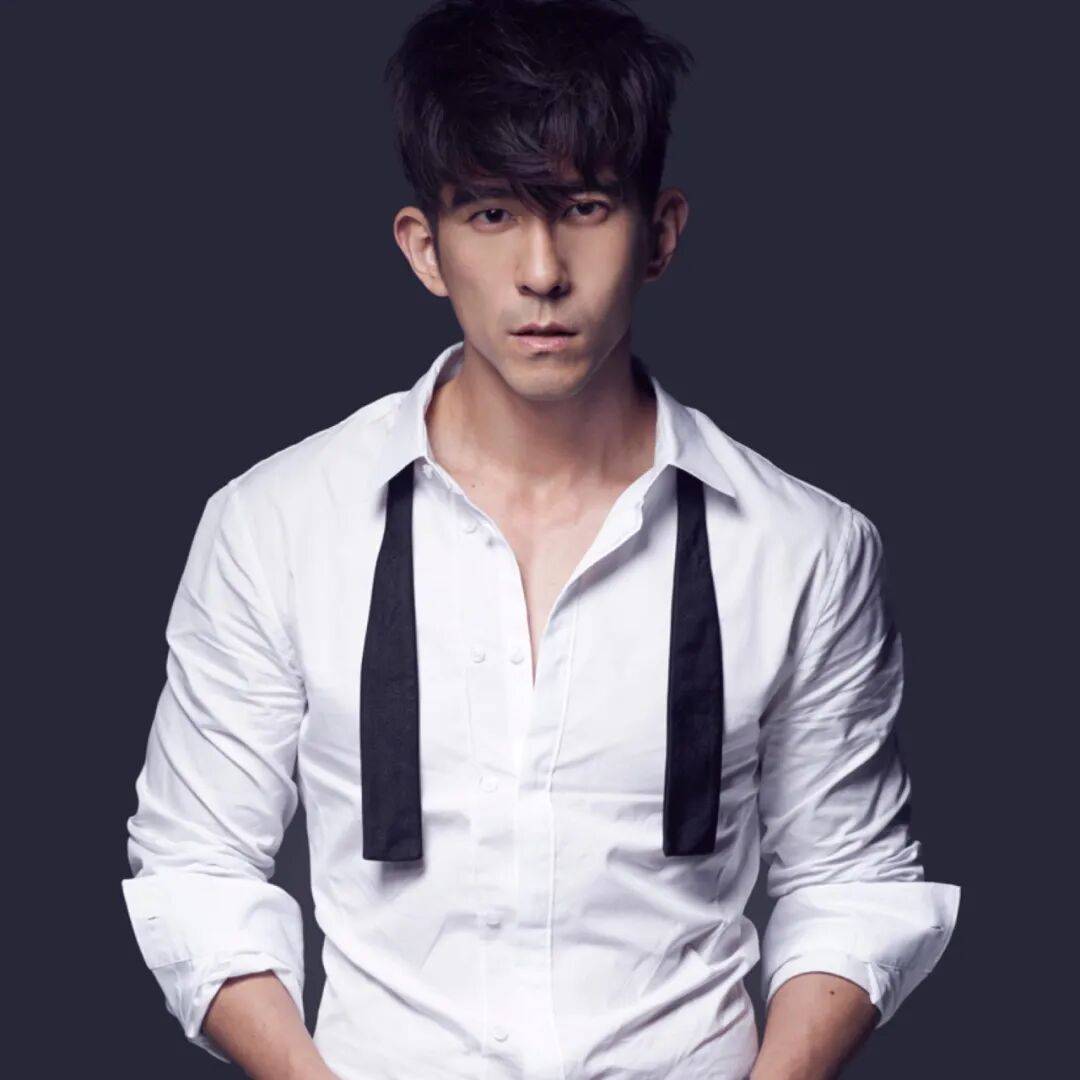 演员贾静雯回应修杰楷被拘提：震惊不已<strong></p>
<p>币安怎么样虚拟币充话费</strong>，孩子目睹父亲被上铐受惊吓