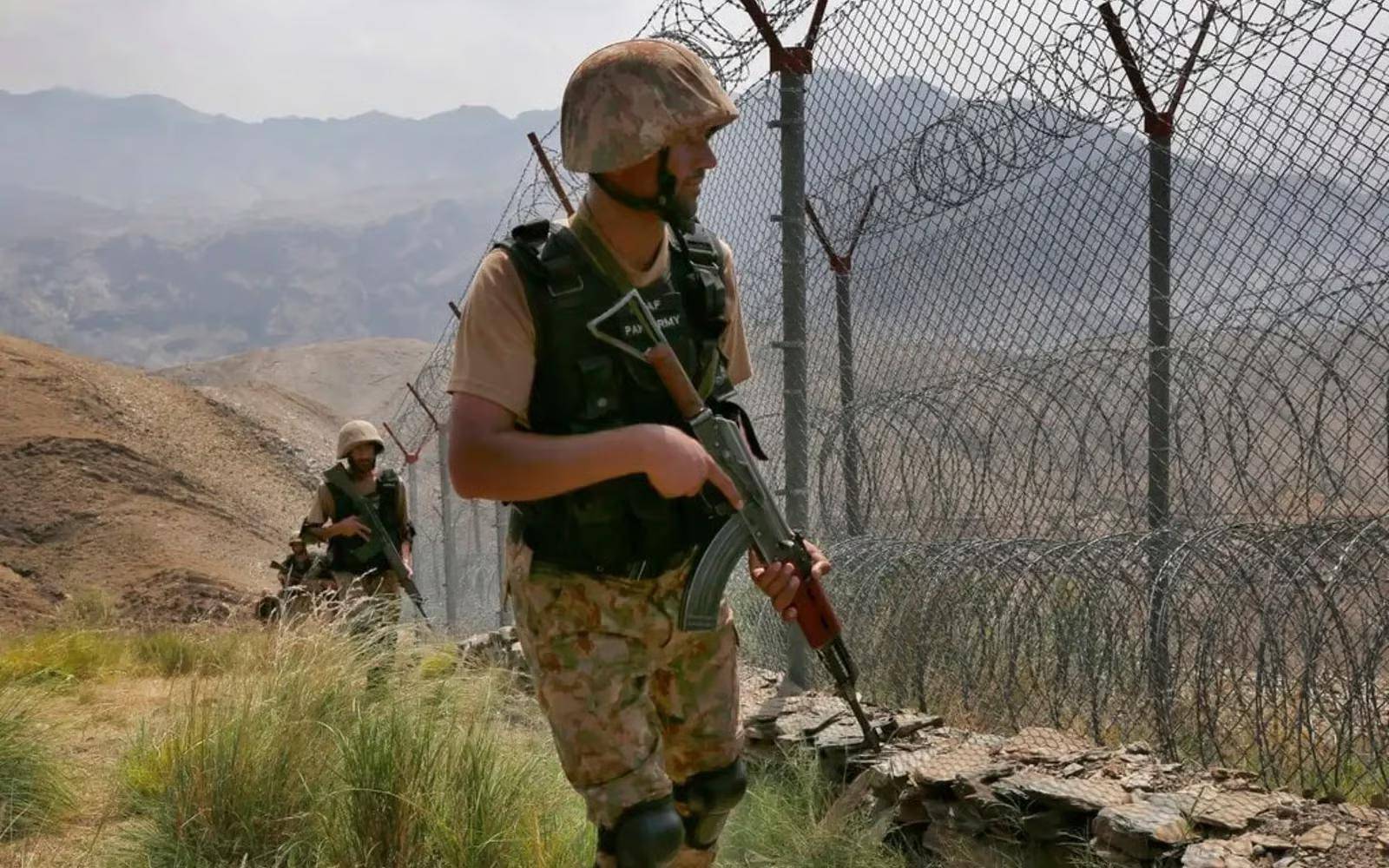 枭龙轰炸首都后<strong></p>
<p>虚拟币的经营模式</strong>,阿富汗光速认怂:打败美军,却被巴铁24小时打服