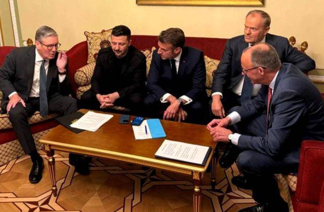 普京拒绝后<strong></p>
<p>虚拟币的经营模式</strong>,特朗普叫停普特会!12国倒戈,泽连斯基决定停火?