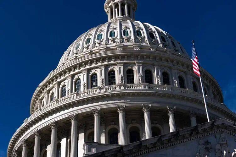 77：20票通过！美怒砸71亿力援台<strong></p>
<p>虚拟币的经营模式</strong>，赖当局狂喜，却被这一幕搞破防