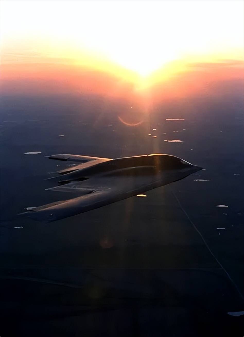 军迷热议<strong></p>
<p>虚拟币的经营模式</strong>!《舰载武器》曝光四发轰-6改进方案:航程14000公里?