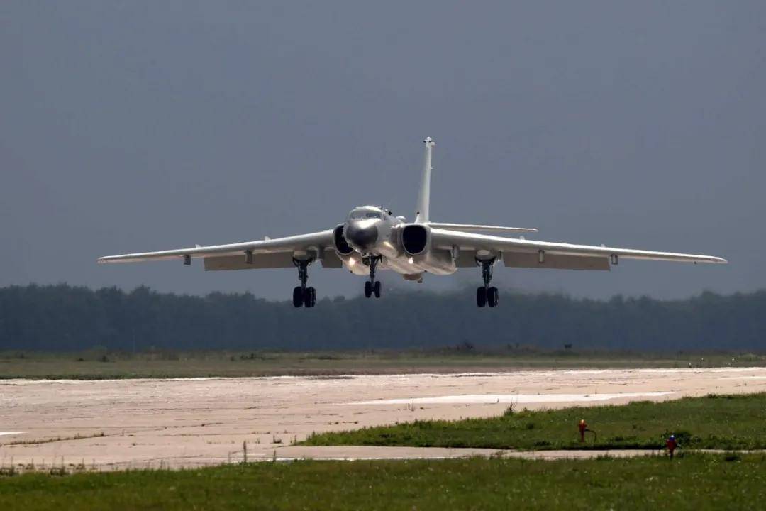 军迷热议<strong></p>
<p>虚拟币的经营模式</strong>!《舰载武器》曝光四发轰-6改进方案:航程14000公里?