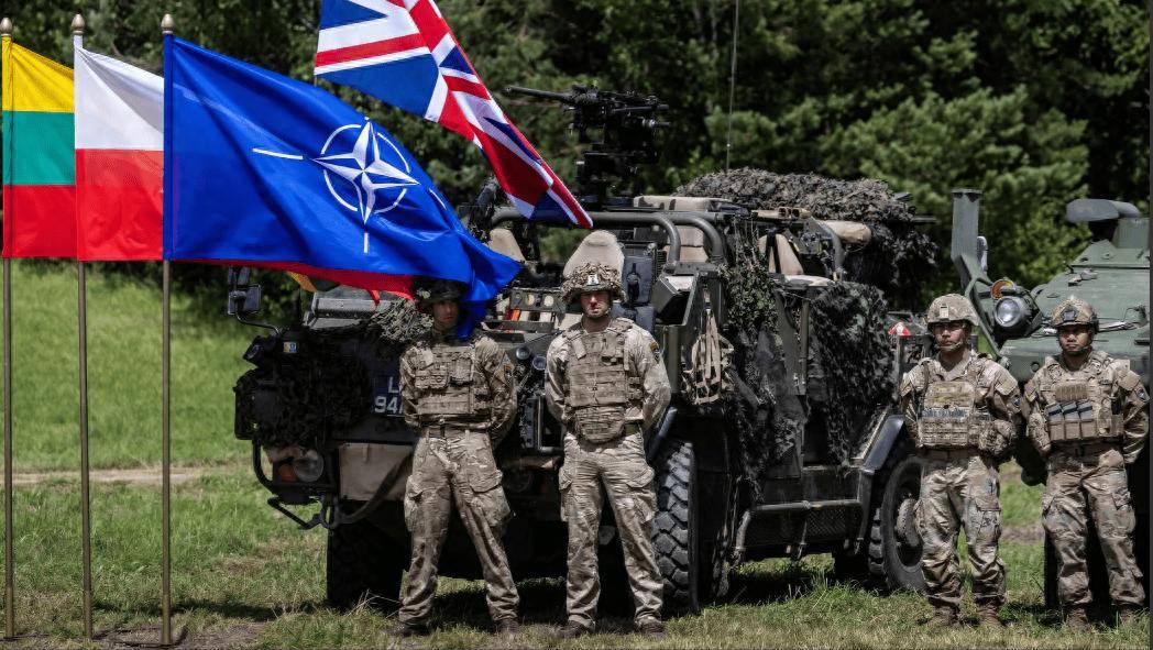 俄罗斯对乌克兰袭击一次比一次狠<strong></p>
<p>虚拟币的经营模式</strong>,一天扔了268枚炸弹,俄军苏-34轰炸机测试炸弹之王