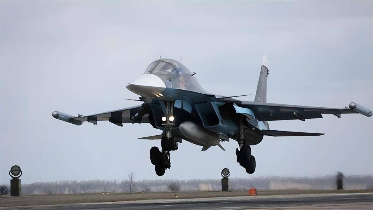 俄罗斯对乌克兰袭击一次比一次狠<strong></p>
<p>虚拟币的经营模式</strong>,一天扔了268枚炸弹,俄军苏-34轰炸机测试炸弹之王