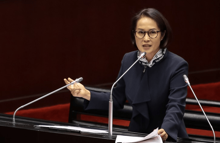 台湾人<strong></p>
<p>招聘虚拟币运营</strong>,难道不是中国人?