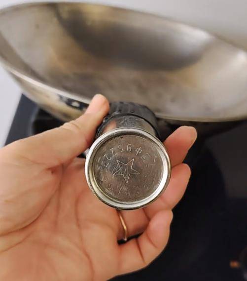 铁锅用了二三十年仍不粘不锈<strong></p>
<p>雷达币四虚拟货币</strong>，女子在线寻厂家想“再买一个”，厂家称已停产