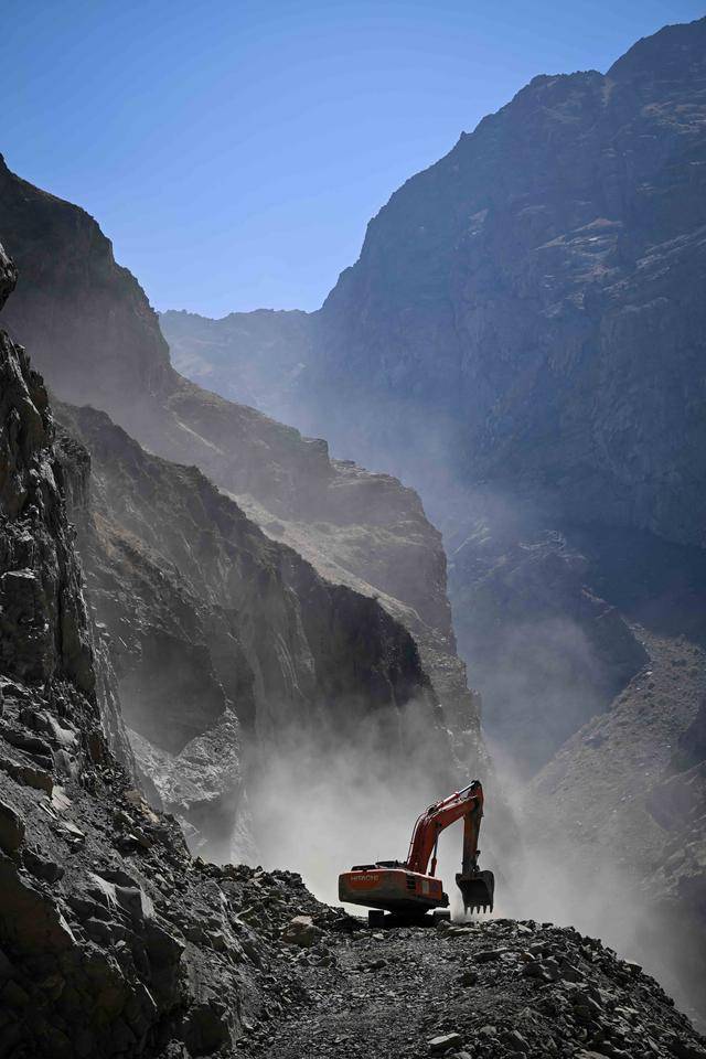 青年说 | 到中亚<strong></p>
<p>甘肃虚拟币挖矿</strong>,奔赴一场激动人心的“探秘”