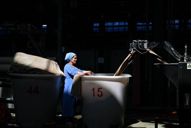 青年说 | 到中亚<strong></p>
<p>甘肃虚拟币挖矿</strong>,奔赴一场激动人心的“探秘”