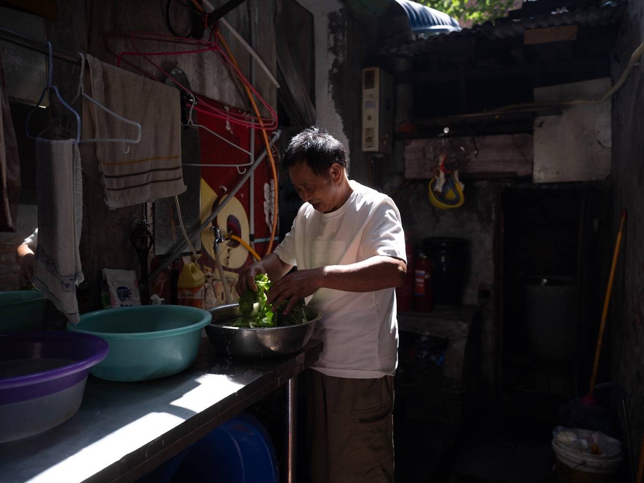 <strong></p>
<p>甘肃虚拟币挖矿</strong>他们挤在8元一晚的旅店 几百人抢一个活