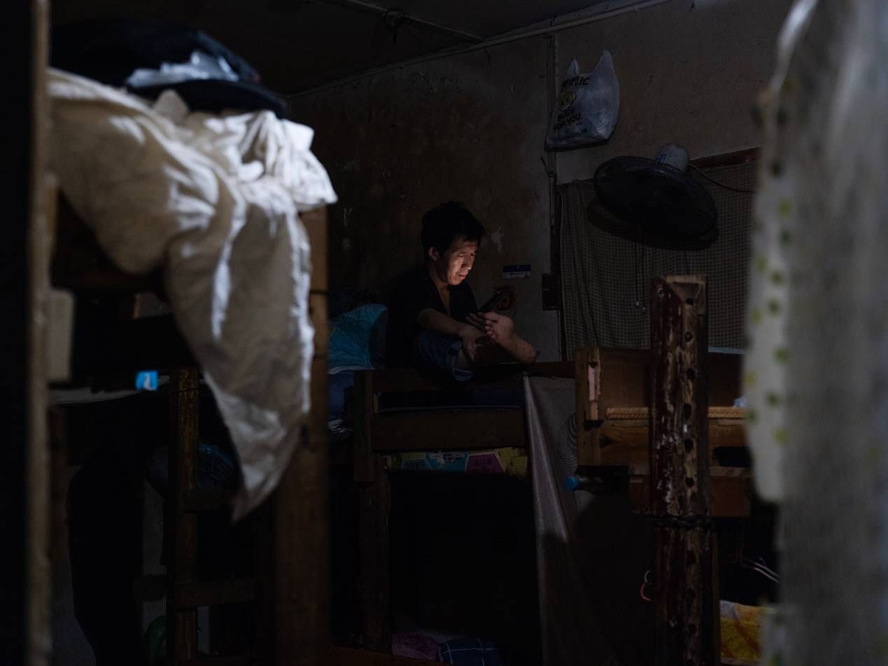 <strong></p>
<p>甘肃虚拟币挖矿</strong>他们挤在8元一晚的旅店 几百人抢一个活